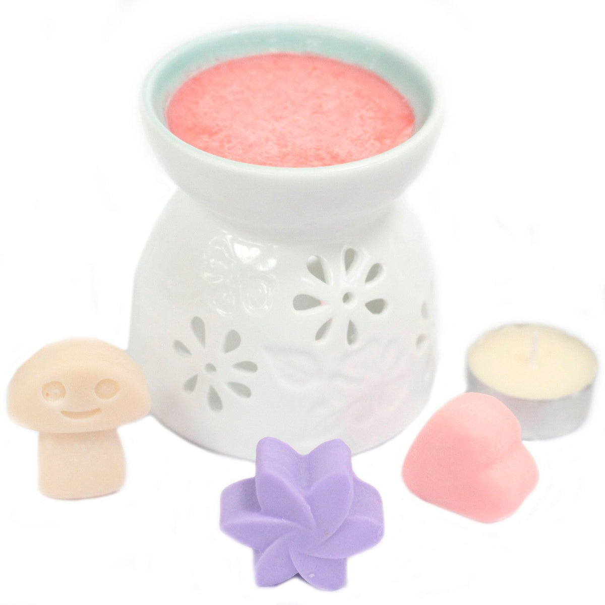 Soy wax melts in Cinnamon & Orange scent ready for use in a wax burner
