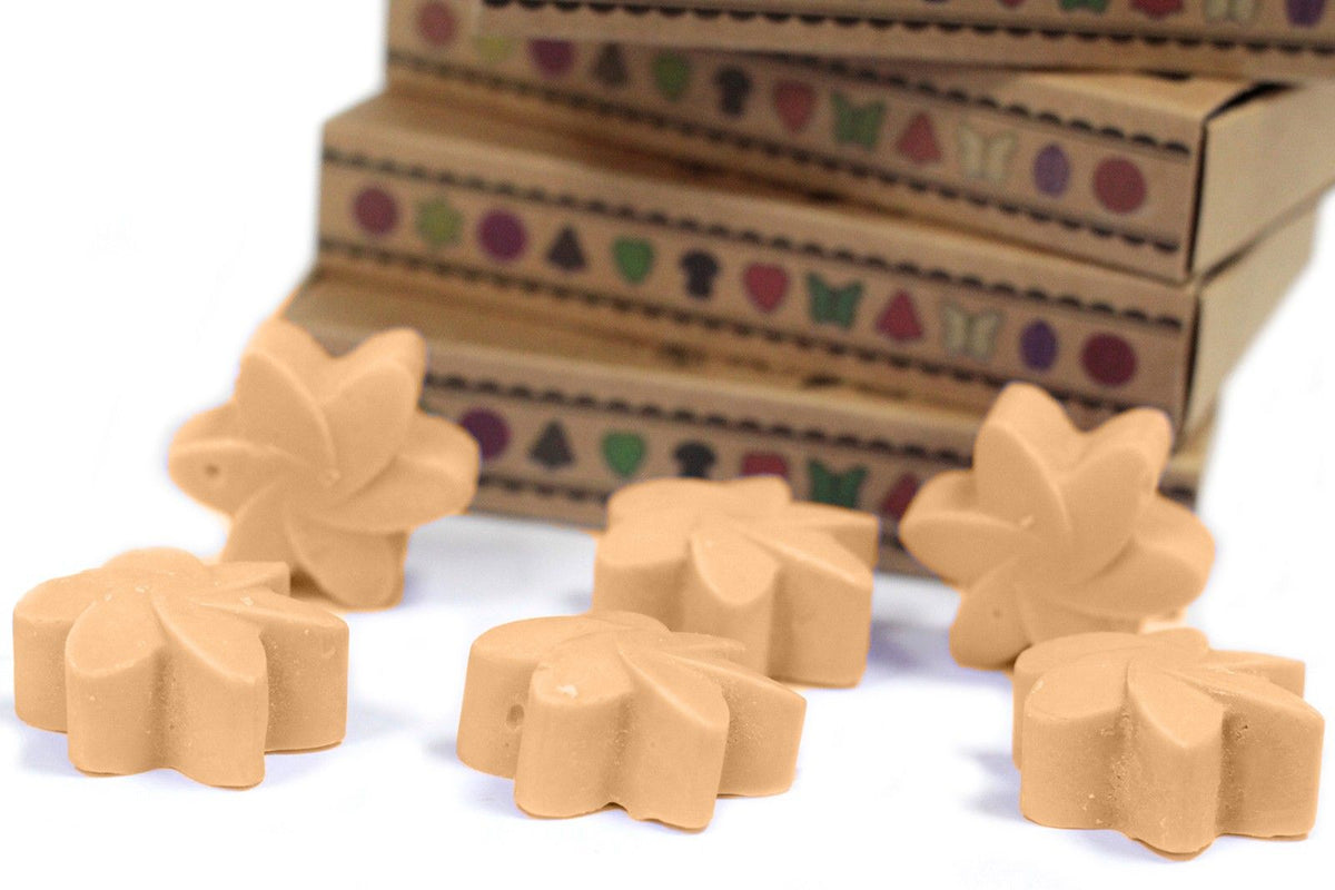 Hand‑poured Midnight Jasmine wax melts with strong floral fragrance